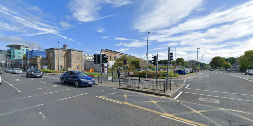 Teachers in Republic of Ireland Begin Industrial Action Over Pay Dispute